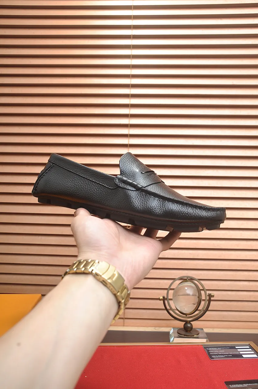 Men's men's shoes 💰420💶 [LV Doudou shoes] (water-dyed cowhide lining) new model is on the market, available on the official website. The new Doudou shoes are processed into single-color materials, and the uppers are made of imported horsehide leather. The body of the shoe is fully hemmed with mark thread, and is lined with imported original cowhide leather. The elegant shoe shape is super suitable for all-matching, and the size is 38-44.